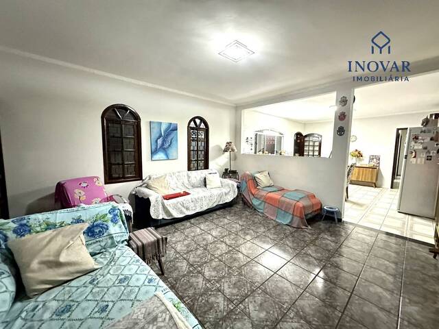 Casa para Venda em São José dos Campos - 4