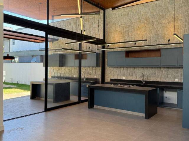 Venda em Condomínio Chácara dos Eucaliptos - São José dos Campos