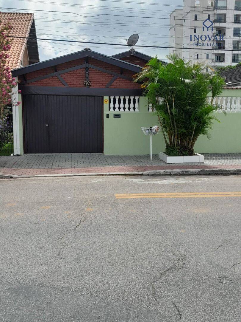 Casa, 3 quartos, 197 m² - Foto 1