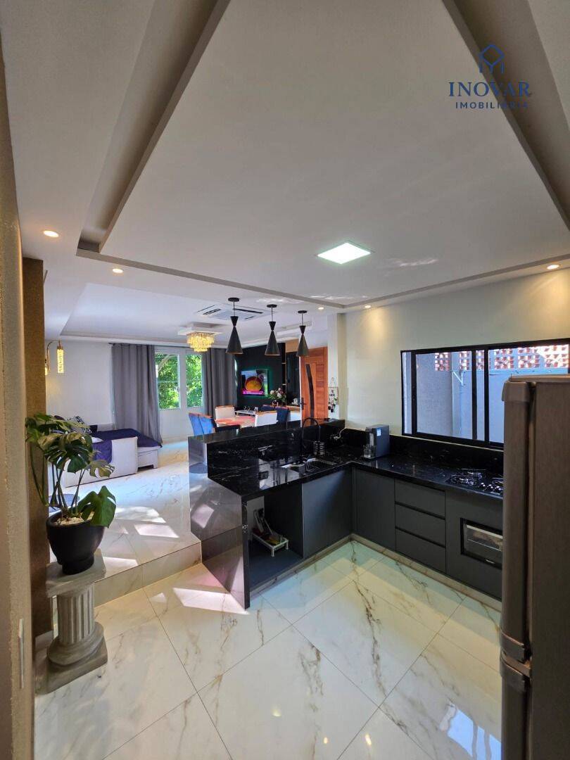 Casa, 3 quartos, 200 m² - Foto 11