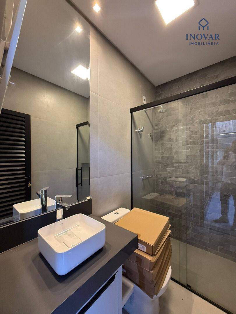 Casa, 4 quartos, 329 m² - Foto 2