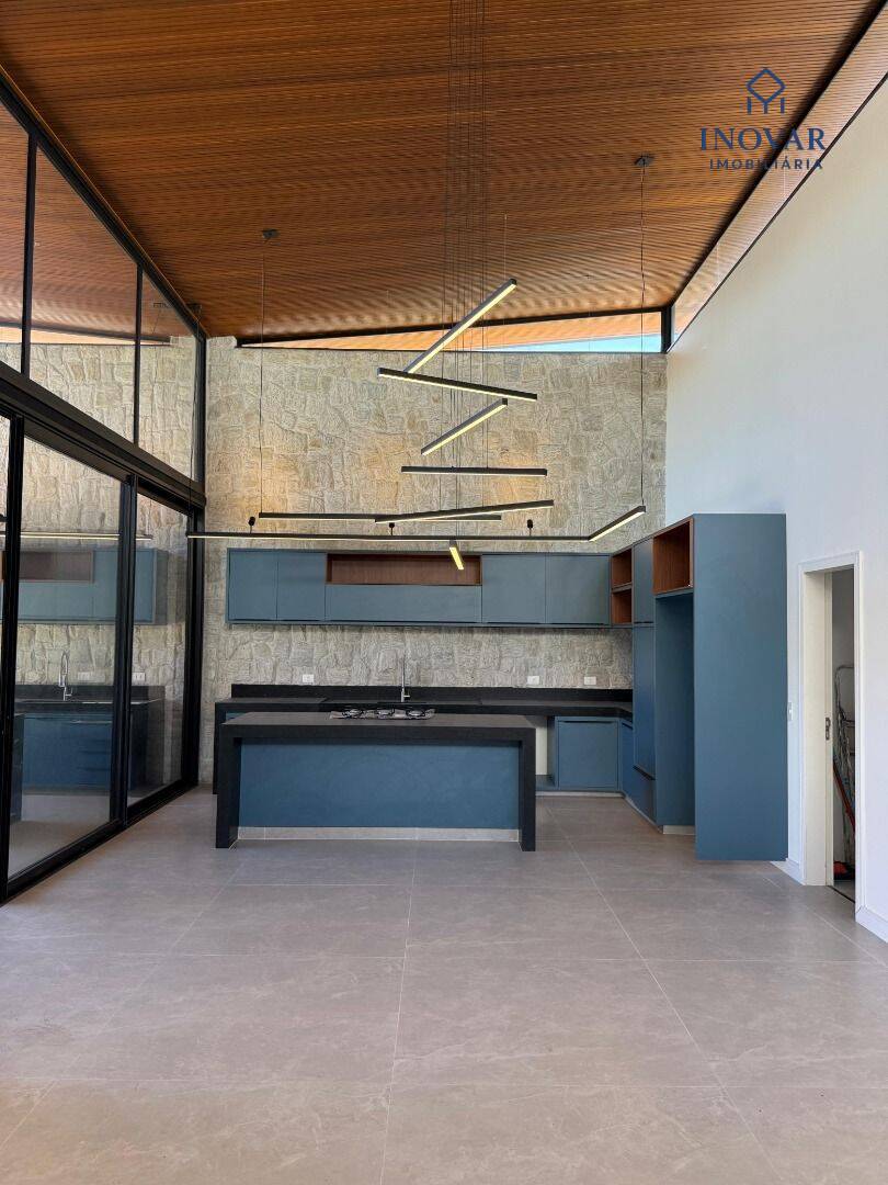 Casa, 4 quartos, 329 m² - Foto 3